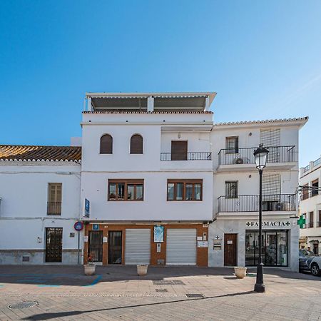 Hostal Ocana Манільва Екстер'єр фото