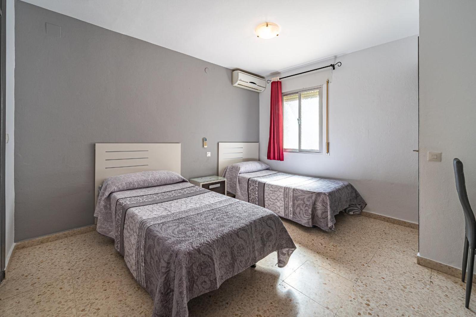 Hostal Ocana Манільва Екстер'єр фото