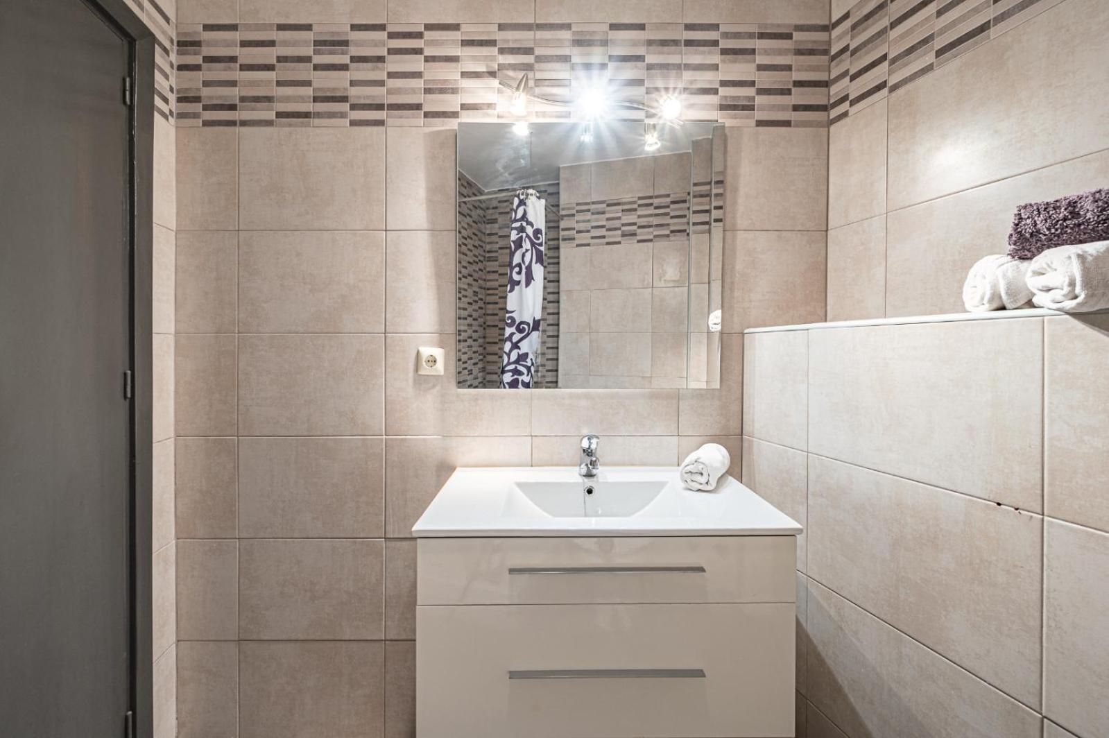 Hostal Ocana Манільва Екстер'єр фото