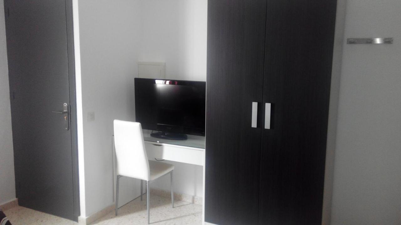 Hostal Ocana Манільва Номер фото