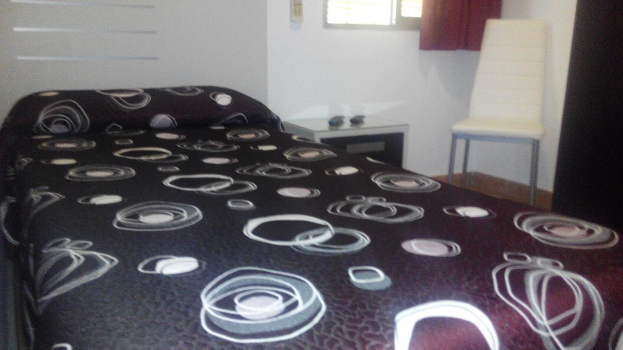 Hostal Ocana Манільва Номер фото
